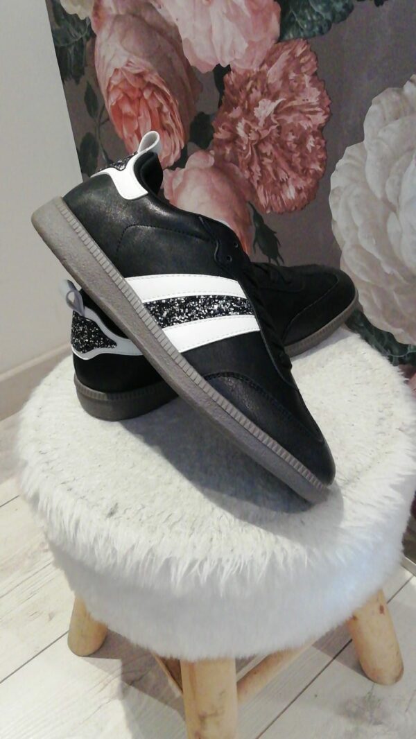 Basket noire