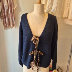 Gilet marine avec noeuds leopard