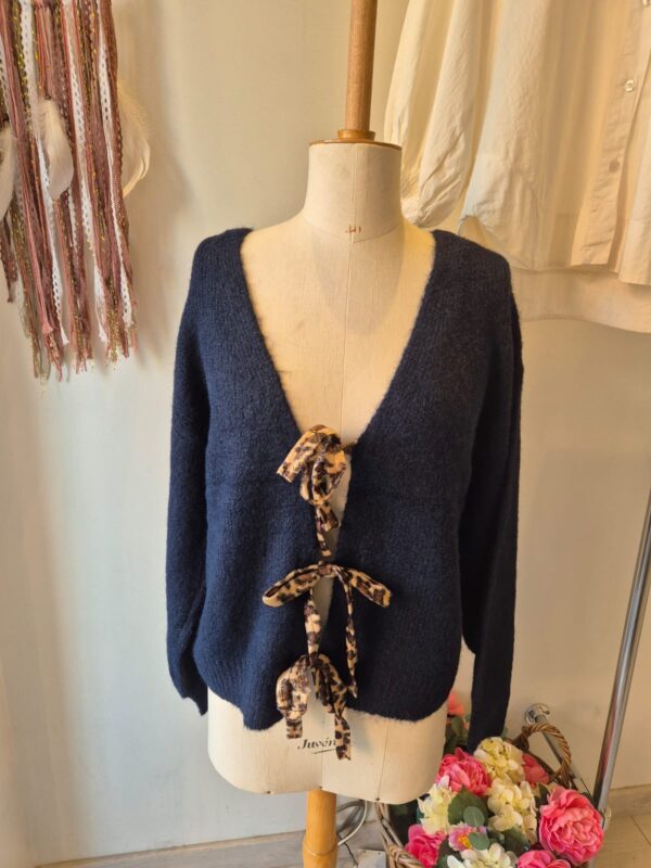 Gilet marine avec noeuds leopard
